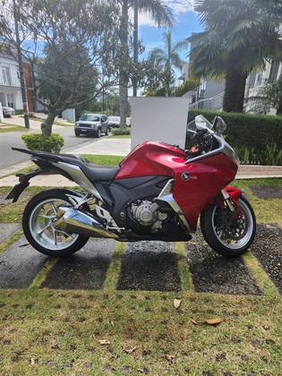 HONDA VFR 1200F 